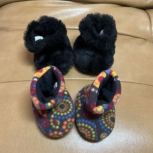 2 pairs Baby Acorn Slippers 0-6 months